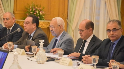 حافظ السبسي : علاقتي بمرزوق تتنزل في اطار" كل واحد يدافع على درابو بوه"