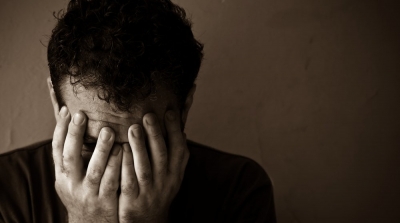 مشارك في ''سرك في بير'' : زوجة اخي تحبني و تمنعي من الارتباط بأي فتاة 