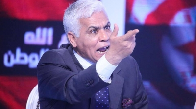  صافي سعيد يدخل في حالة هيستيرية و يشتم الاعلامي زهير الجيس داخل استوديو اذاعة جوهرة (فيديو)