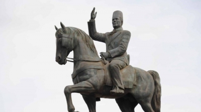 رئيس النيابة الخصوصية لبلدية صفاقس : ماضون في تركيز تمثال بورقيبة 