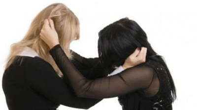 بئر علي بن خليفة: خصومة بين زوجتي المدير والقيم العام تُوقف الدروس 