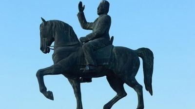 رسميا : تركيز تمثال بورقيبة في صفاقس يوم السبت المقبل 