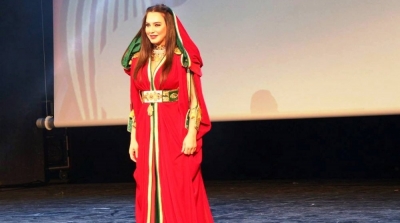 شرطة الموضة : سلاف فواخرجي جميلة في القفطان التونسي (صور)