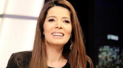 فرح بن رجب مع طليقها و ابنتيهما (صور)