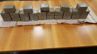 سوسة : ايقاف مدير مدرسة بحوزته اكثر من 2 كغ من ''الزطلة''