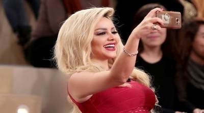 منال عمارة : انا فنانة ''بوز'' و افتخر بذلك 