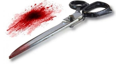 وفاة شاب بعد طعنة بمقص داخل مقهى بمنزل تميم 