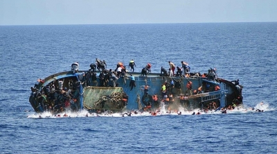 وزير الداخلية الايطالي يهدد بغلق الطريق أمام سفن إنقاذ المهاجرين
