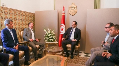Chahed et Taboubi ont signé l’accord sur la majoration du SMIG
