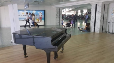 تركيز بيانو في مطار تونس قرطاج الدولي 