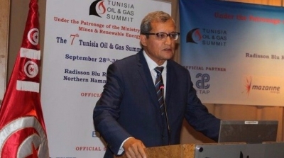 تحجير السفر على وزير الطاقة و المناجم و رئيس حزب 