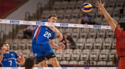 المنتخب الوطني للكرة الطائرة يفوز وديا على نظيره التشيكي