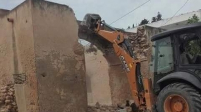 بلدية غار الملح توضح اسباب هدم قوس اثري بالميناء 