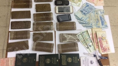 ضبط سيارة على متنها 4 جزائريين وبحوزتهم كمية من مادة الزطلة 