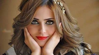 ملكة جمال العراق تستغيث في فيديو مباشر(فيديو)