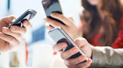 منع استعمال الهواتف الذكية في جميع المؤسسات التربوية بسوسة و عقوبة سجنية لكل من يخالف القرار