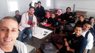 صفاقس: أساتذة يقدمون دروس تدارك مجانية لتلاميذ البكالوريا