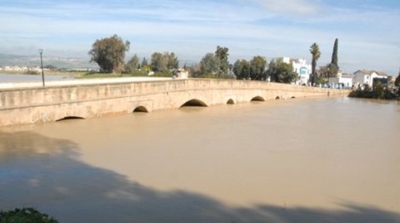 بوسالم: مجهولون حاولوا خلع الابواب لتسريب مياه وادي مجردة قصد إغراق المدينة