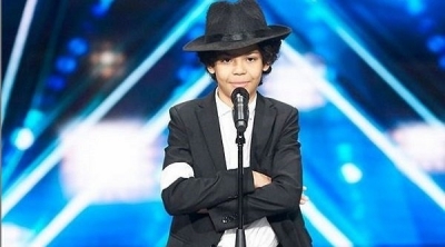 طفل تونسي يشعل مسرح Arabs Got Talent  (فيديو)