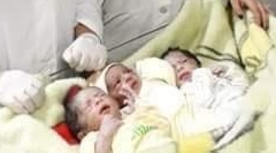 أم تنجب ثلاثة أطفال بالمستشفى الجهوي بجندوبة