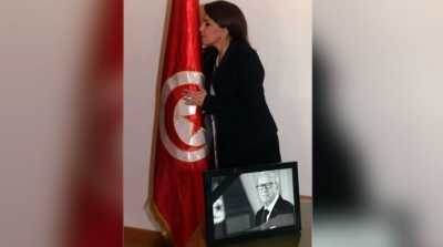 ماجدة الرومي تقدم التعازي في سفارة تونس ببيروت (صور)