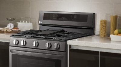 LG intègre les technologies de friture à air chaud et Knock-On InstaView aux fours