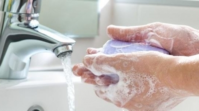 وزارة الصحة توصي بالغسل المستمر لليدين تفاديا لأي عدوى ممكنة