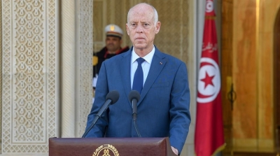 قيس سعيد يؤدي زيارة إلى الجزائر 