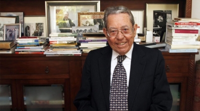 Un nouveau livre de Mansour Moalla Sortie de crise et union nationale : pourquoi et comment ?