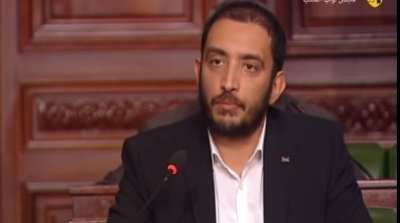 ياسين العياري يعتذر للتونسيين عن ما كتبه حول زميله عبد اللطيف العلوي 