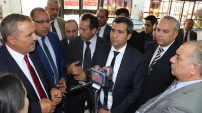 وزير النقل : تعليق الرحلات الجوية بين تونس وبلدان تأكدت بها اصابات بفيروس كورونا غير وارد
