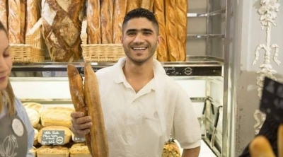 التونسي الطيب الصهال يفوز بجائزة أفضل باغيت في باريس (صور)