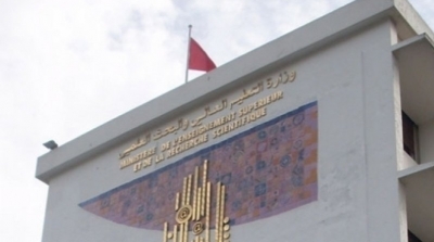 وزير التعليم العالي يقدم فرضيات لإستنئاف الدروس الجامعية