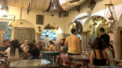 أصحاب المقاهي يطالبون بتمكينهم من العمل خلال رمضان