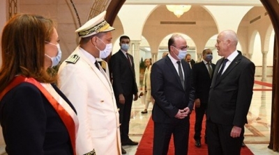 الفخفاخ يستقبل قيس سعيد عقب عودته من باريس