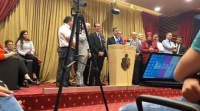 الصحفيون ينسحبون من ندوة صحفية لسيف الدين مخلوف داخل البرلمان 
