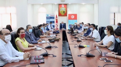 اللجنة العلمية لمقاومة كورونا تدعو لليقظة والحذر 