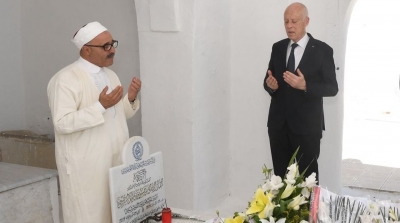 قيس سعيد يحيي الذكرى الاولى لوفاة الرئيس الراحل السبسي( صور)