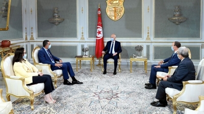 تونس ترسل مساعدات على متن طائرتين عسكريتين إلى لبنان 