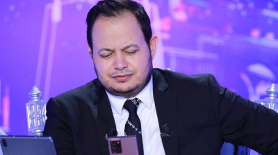 سمير الوافي بربطة عنق سعرها حوالي 500 دينار