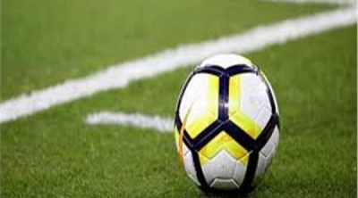 وفاة لاعب على أيدي زملائه لتسجيله هدفا في مرماه