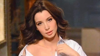 سارة التونسي تتصدر غوغل وتثير الجدل