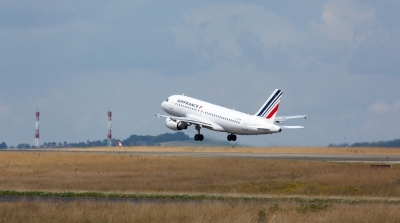 الخطوط الفرنسية تبقي على رحلة يومية بين باريس وقرطاج