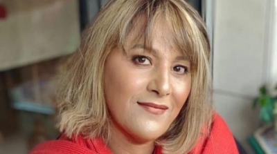 أمينة فاخت ''شقراء'' 