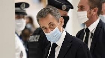Nicolas Sarkozy écope de 4 ans de prison dont 2 sursis