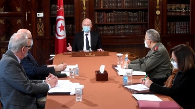 قيس سعيد يدعو الى الحجر الشامل في بعض الجهات 