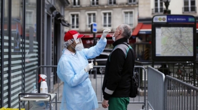 Covid-19: la France s’attend à un tsunami