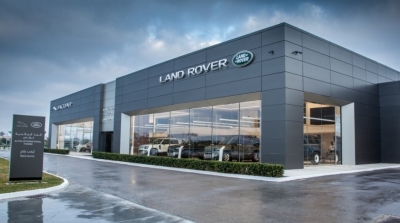 Photos : un nouveau showroom Jaguar Land Rover aux berges du lac 
