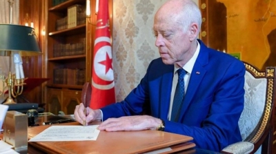 فيصل القاسم لقيس سعيد : ما فائدة استرجاع الماضي وأنت تحكم حاضرا بائسا لم تنجح فيه 