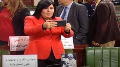 مريم اللغماني : عبير موسى تعرضت للضرب من قبل نائب في النهضة (فيديو)